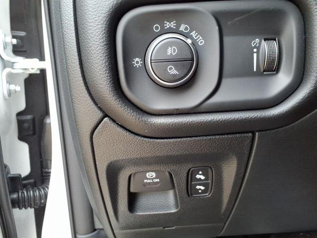 2026 Ram 1500 Lone Star Crew Cab 4x2 5'7" Box
