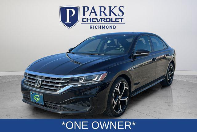 2022 Volkswagen Passat 2.0T R-Line