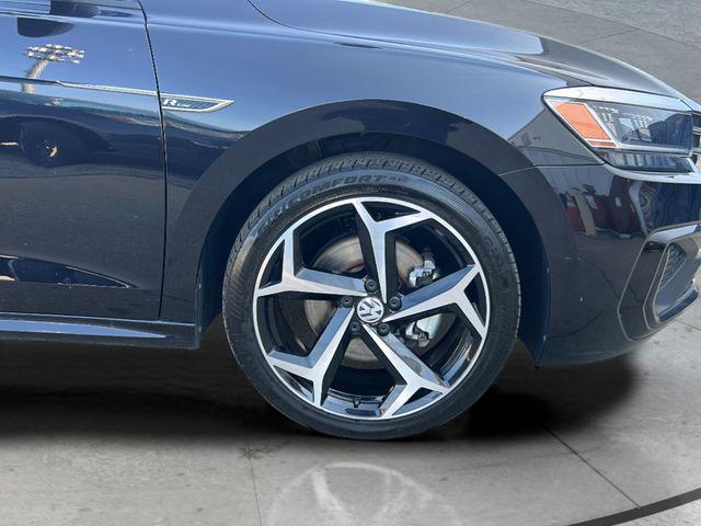 2022 Volkswagen Passat 2.0T R-Line