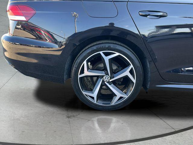 2022 Volkswagen Passat 2.0T R-Line