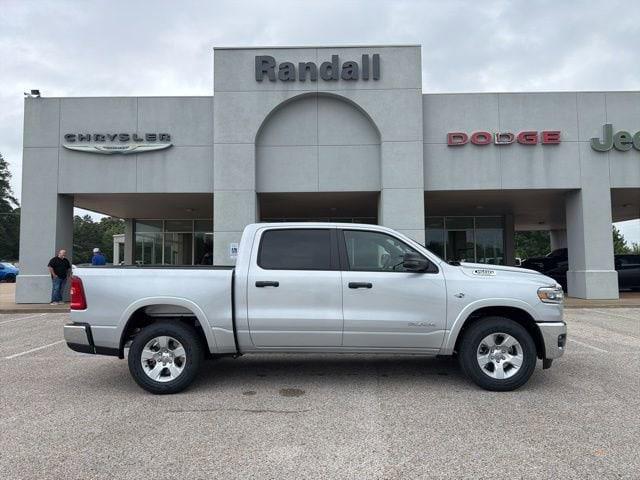2026 Ram 1500 Lone Star Crew Cab 4x2 5'7" Box