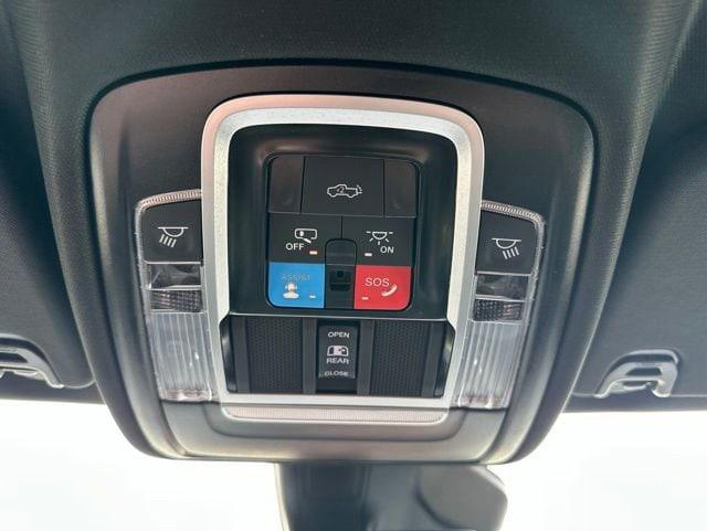 2026 Ram 1500 Lone Star Crew Cab 4x4 5'7" Box