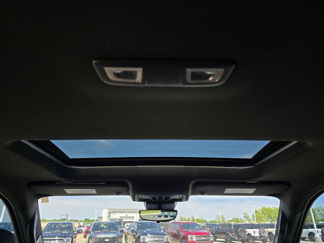 2024 GMC Sierra 1500 4WD Crew Cab Short Box AT4