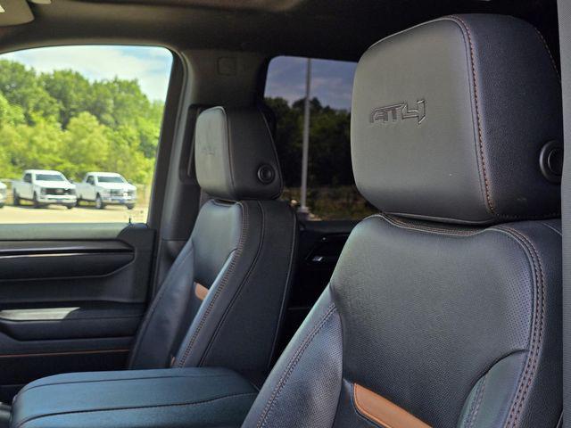 2024 GMC Sierra 1500 4WD Crew Cab Short Box AT4