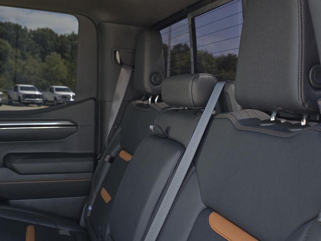 2024 GMC Sierra 1500 4WD Crew Cab Short Box AT4