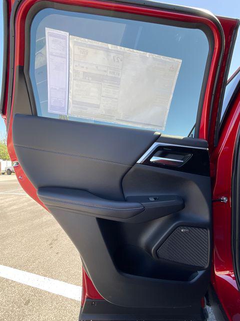 2026 Mitsubishi Outlander LE 1.5T S-AWC