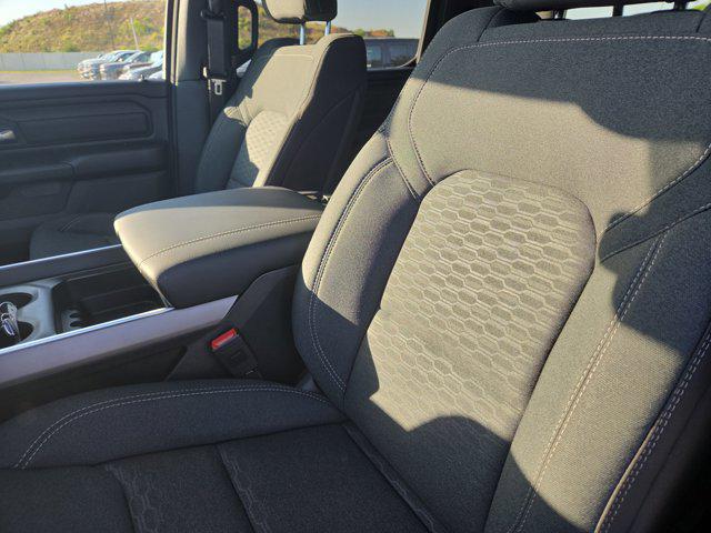 2026 RAM Ram 1500 RAM 1500 EXPRESS CREW CAB 4X4 57 BOX 2026 RAM Ram 1500 RAM 1500 EXPRESS CREW CAB 4X4 57 BOX