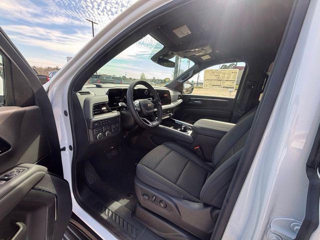 2026 Chevrolet Suburban LS, 4WD