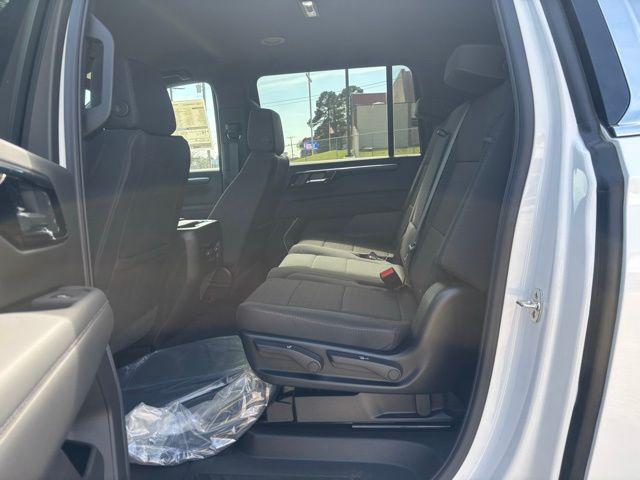2026 Chevrolet Suburban LS, 4WD