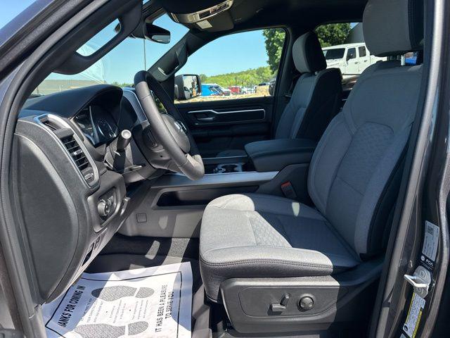 2026 Ram 1500 Lone Star Crew Cab 4x2 5'7" Box