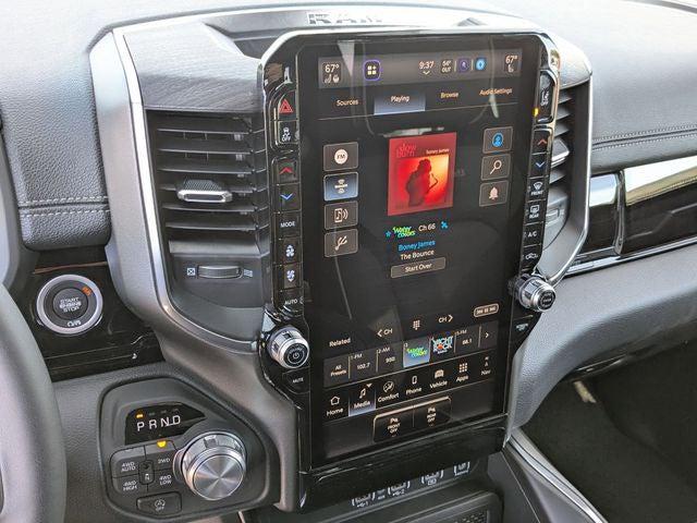 2026 Ram 1500 Laramie Crew Cab 4x4 5'7" Box