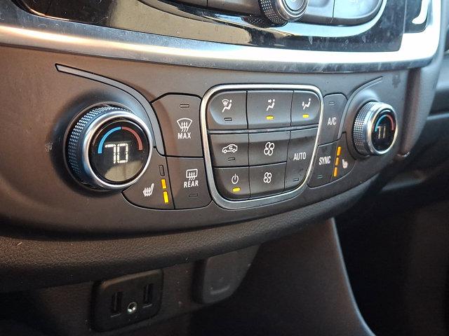2023 Chevrolet Traverse AWD LT Cloth