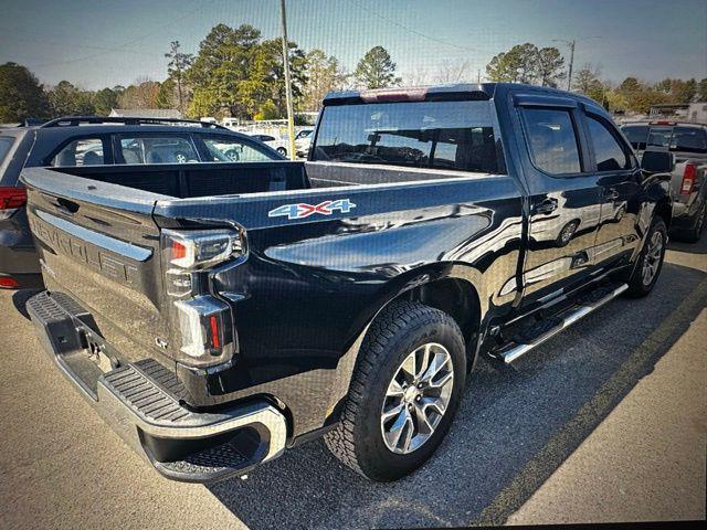 2020 Chevrolet Silverado 1500 4WD Crew Cab Short Bed LT