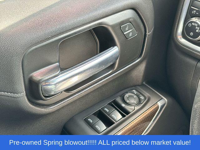 2020 Chevrolet Silverado 1500 4WD Crew Cab Short Bed LT