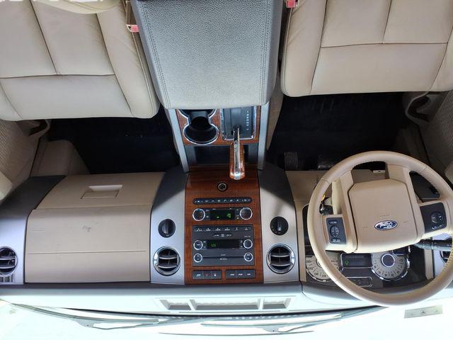 2010 Ford Expedition Unknown