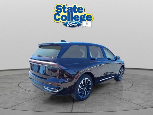 2024 Lincoln Nautilus Reserve