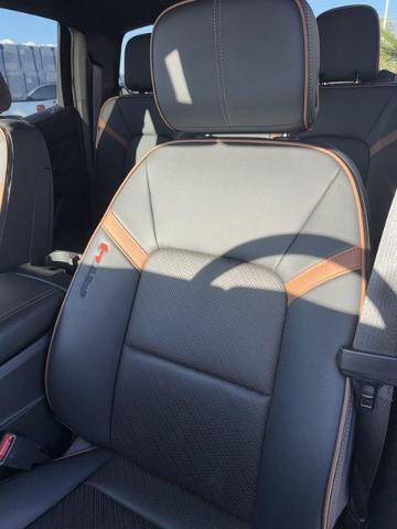 2023 GMC Canyon 4WD Crew Cab Short Box AT4