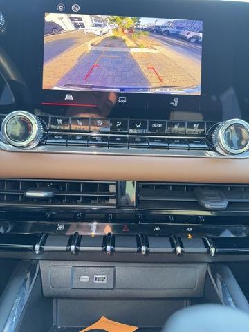 2023 GMC Canyon 4WD Crew Cab Short Box AT4