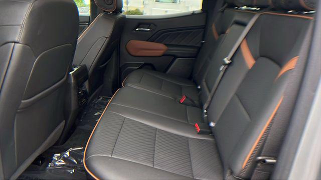 2023 GMC Canyon 4WD Crew Cab Short Box AT4