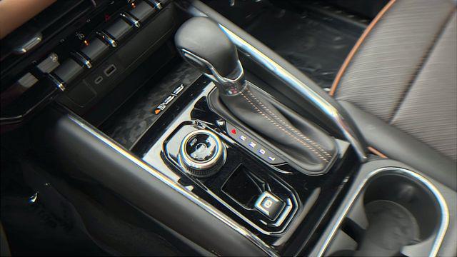 2023 GMC Canyon 4WD Crew Cab Short Box AT4