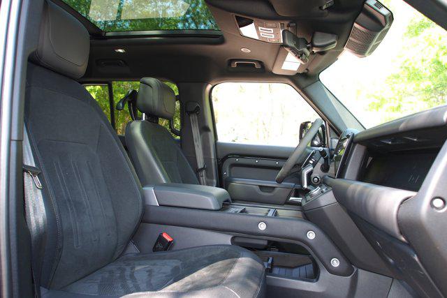 2024 Land Rover Defender 110 P525 V8