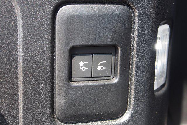 2024 Land Rover Defender 110 P525 V8