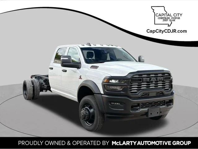 2026 RAM 5500 Chassis RAM 5500 TRADESMAN CHASSIS CREW CAB 4X4 84 CA