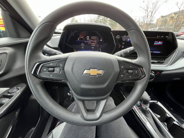 2025 Chevrolet Trax FWD LT