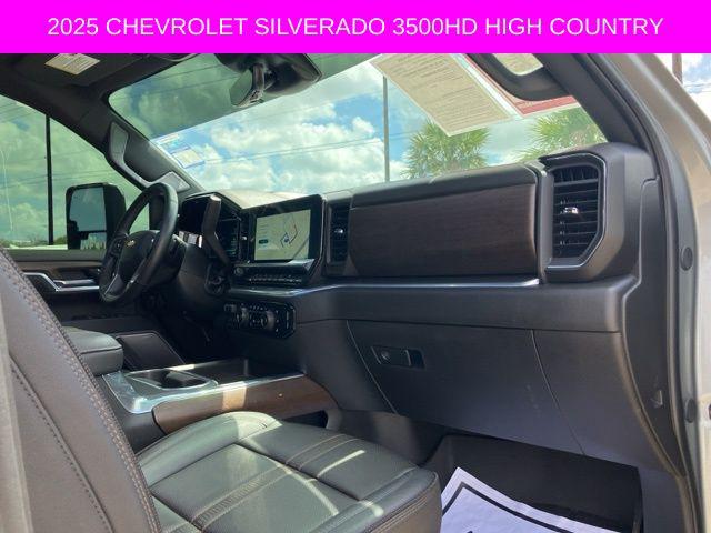 2025 Chevrolet Silverado 3500HD 4WD Crew Cab Long Bed High Country