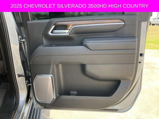 2025 Chevrolet Silverado 3500HD 4WD Crew Cab Long Bed High Country