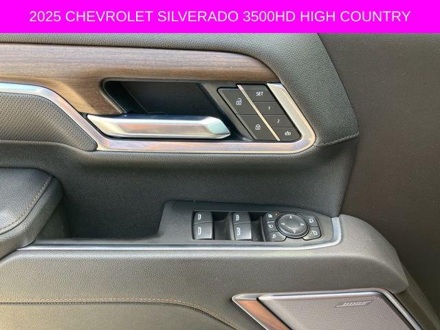 2025 Chevrolet Silverado 3500HD 4WD Crew Cab Long Bed High Country