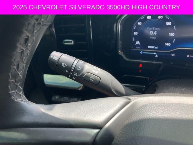 2025 Chevrolet Silverado 3500HD 4WD Crew Cab Long Bed High Country