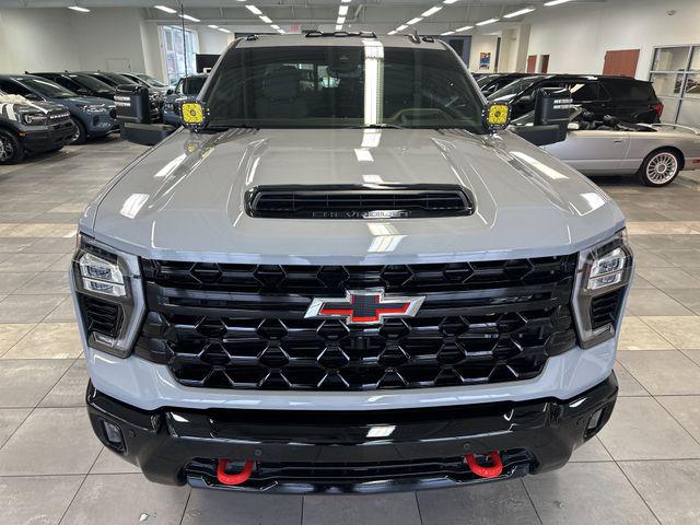 2025 Chevrolet Silverado 2500HD 4WD Crew Cab Standard Bed ZR2