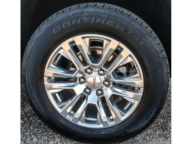 2025 GMC Yukon 4WD Denali