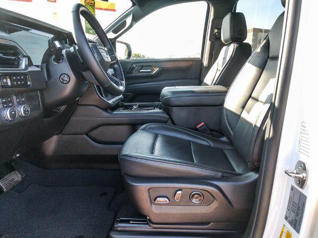 2025 GMC Yukon 4WD Denali