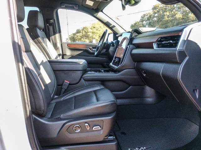 2025 GMC Yukon 4WD Denali