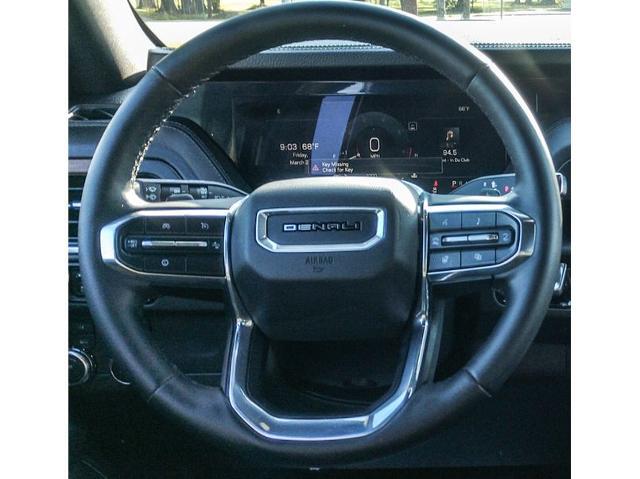 2025 GMC Yukon 4WD Denali