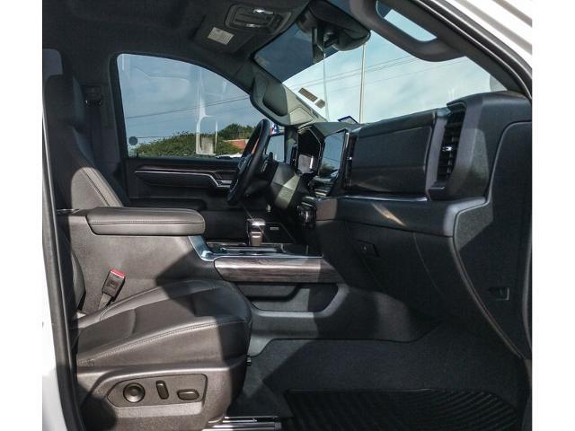 2025 Chevrolet Silverado 1500 4WD Crew Cab Short Bed LTZ