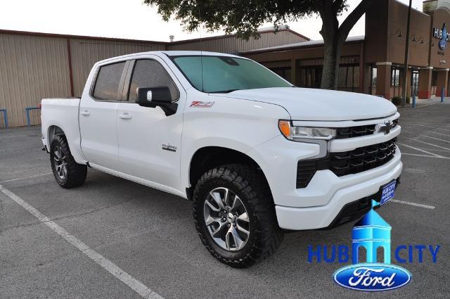 2022 Chevrolet Silverado 1500 4WD Crew Cab Short Bed RST