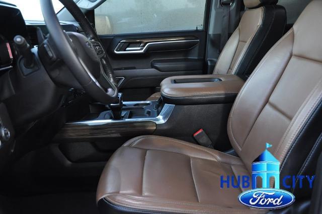 2022 Chevrolet Silverado 1500 4WD Crew Cab Short Bed RST