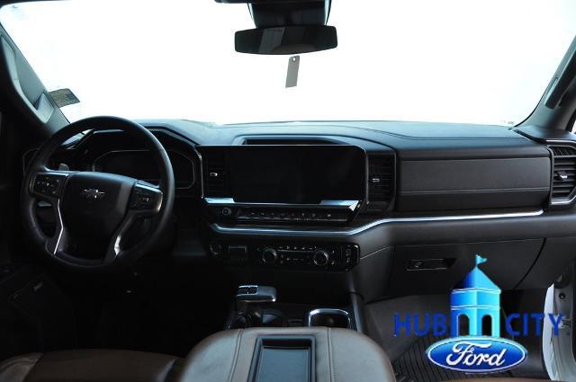 2022 Chevrolet Silverado 1500 4WD Crew Cab Short Bed RST