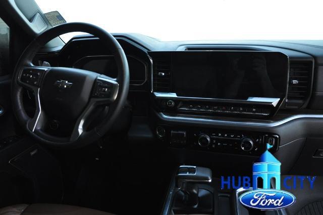 2022 Chevrolet Silverado 1500 4WD Crew Cab Short Bed RST