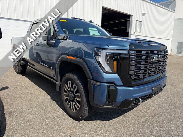 2026 GMC Sierra 2500HD Crew Cab, Standard Bed, Denali Ultimate, 4WD for sale in Woodbine, NJ
