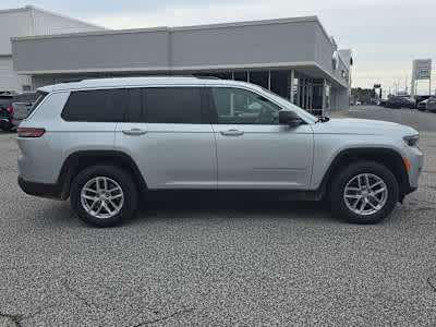 2021 Jeep Grand Cherokee L Laredo 4x4