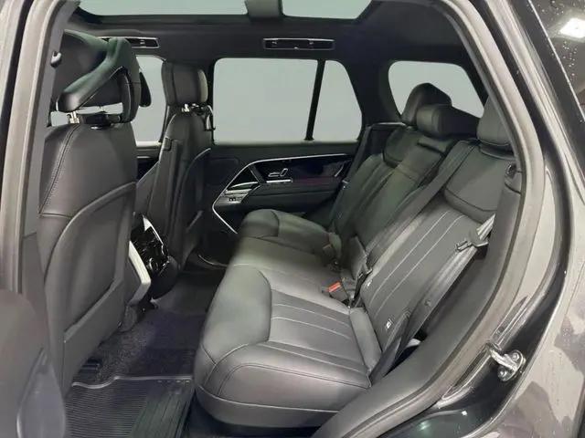 2026 Land Rover Range Rover P400 SE