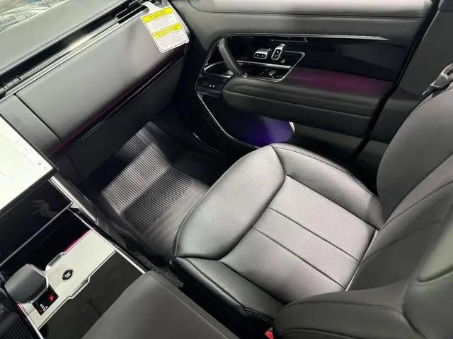 2026 Land Rover Range Rover P400 SE