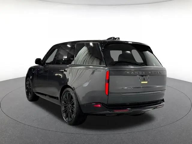 2026 Land Rover Range Rover P400 SE