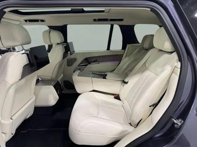 2026 Land Rover Range Rover P530 Autobiography