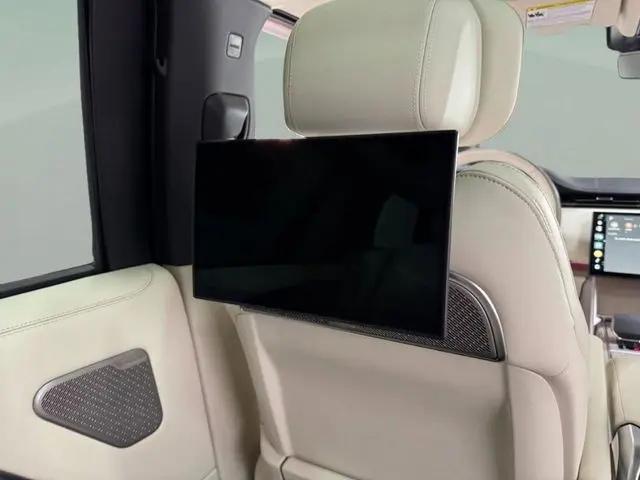 2026 Land Rover Range Rover P530 Autobiography