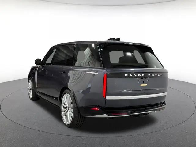 2026 Land Rover Range Rover P530 Autobiography
